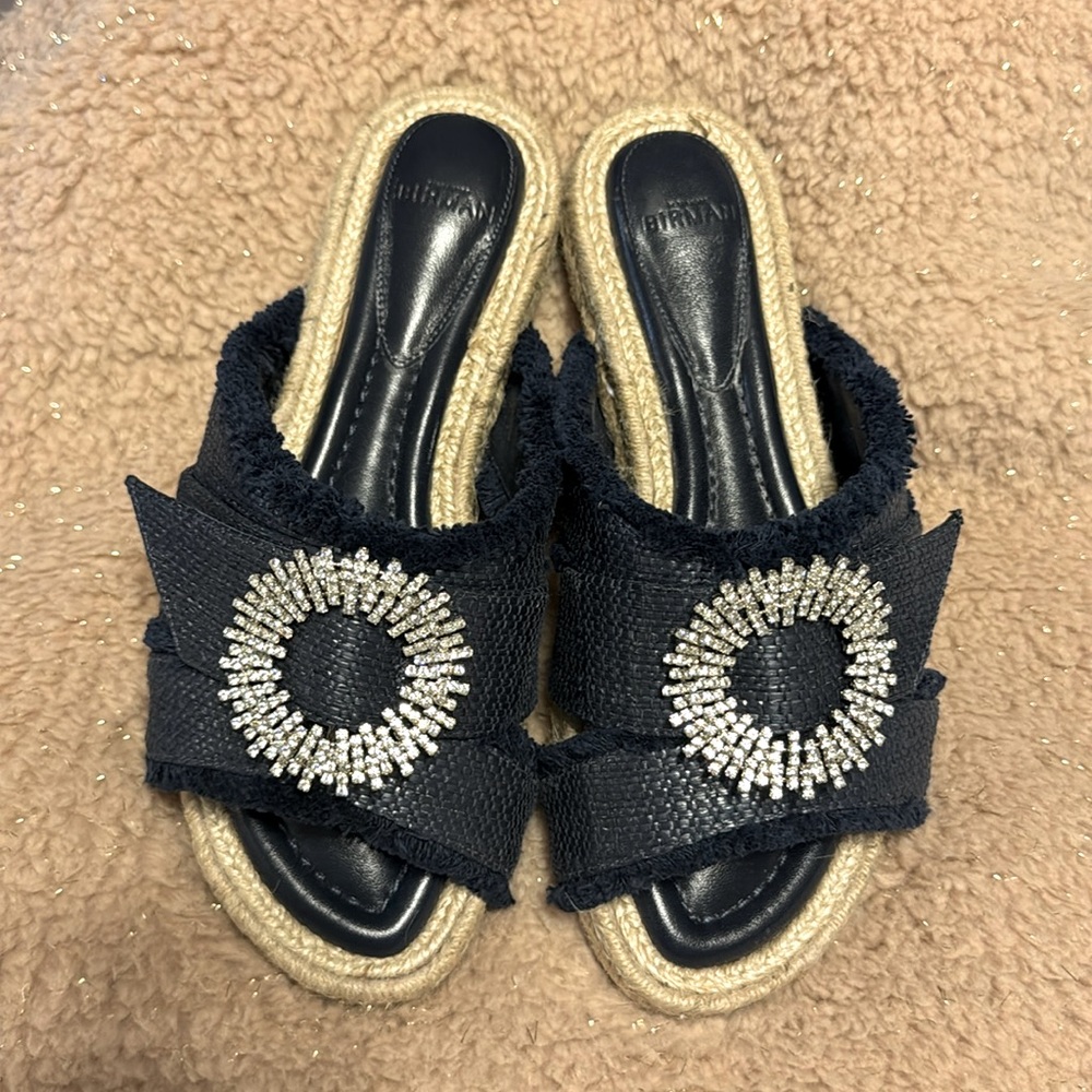 Alexandre Birman, Madelina Raffia flat sandals, size 8.